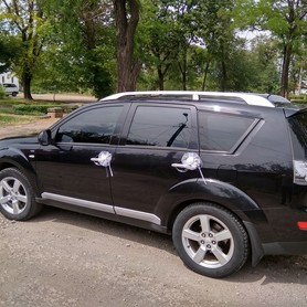 Mitsubishi Outlander XL - авто на весілля у Маріуполі - портфоліо 4