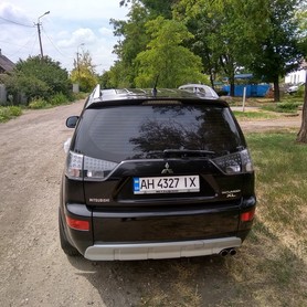 Mitsubishi Outlander XL - авто на весілля у Маріуполі - портфоліо 5