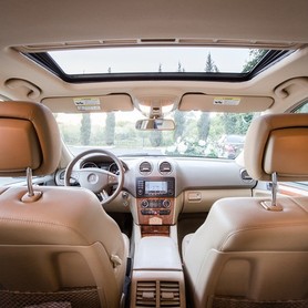 Mercedes ML320 - авто на весілля у Вінниці - портфоліо 6