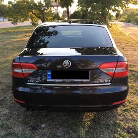 Skoda superb black new 2015 - авто на весілля у Дніпрі - портфоліо 5