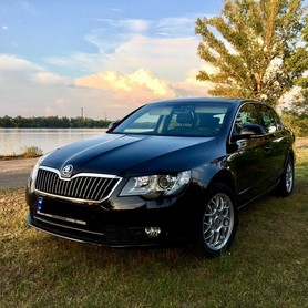 Skoda superb black new 2015 - авто на весілля у Дніпрі - портфоліо 1