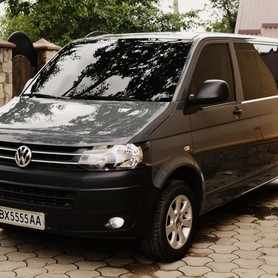 Авто для гостей Volkswagen T5 - авто на весілля у Хмельницькому - портфоліо 3