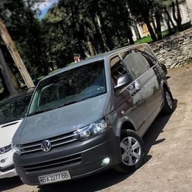 Авто для гостей Volkswagen T5 - авто на весілля у Хмельницькому - портфоліо 1