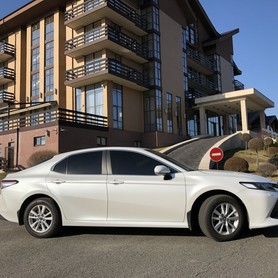 Toyota Camry 70 - авто на весілля у Харкові - портфоліо 1