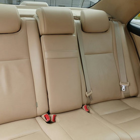 Toyota Camry 50 тюнинг - авто на весілля у Києві - портфоліо 3