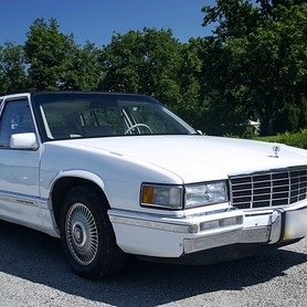 Cadillac Fleetwood - авто на весілля у Києві - портфоліо 1