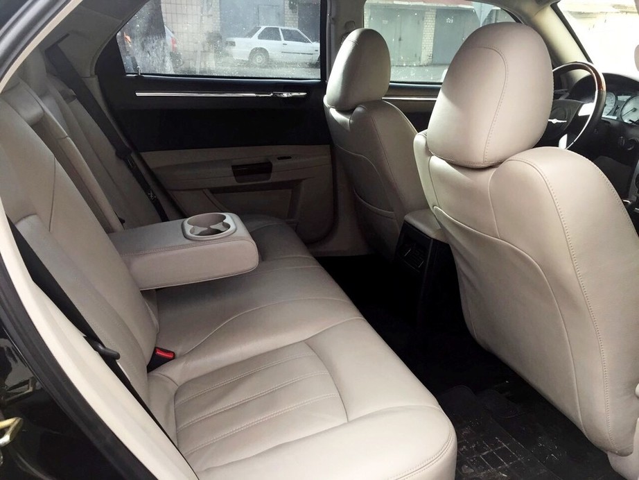 Chrysler 300C 