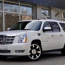 Cadillac Escalade - авто на весілля у Києві - портфоліо 1
