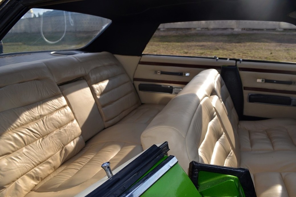 Chrysler New Yorker 