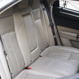 Chrysler 300C - авто на весілля у Дніпрі - портфоліо 3