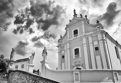 Тринитарский костел - фото 1