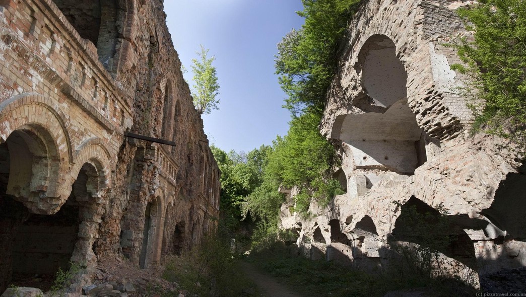 Таракановский форт 