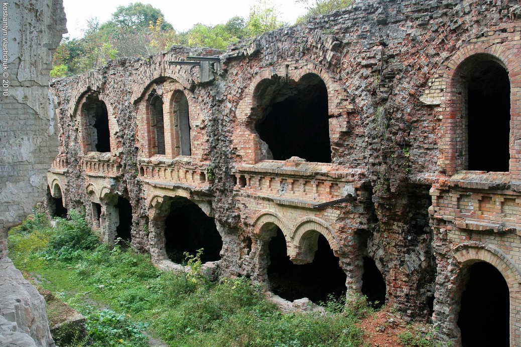Таракановский форт 