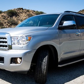 Toyota Sequoia Platinum - авто на весілля у Києві - портфоліо 1