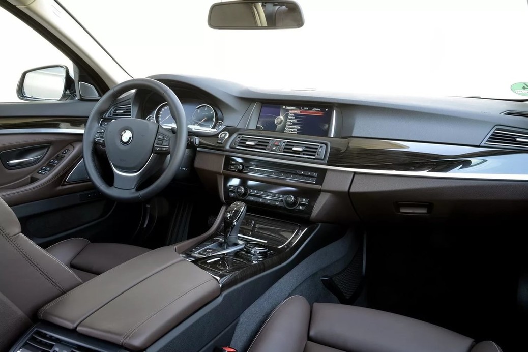 BMW 5 серии F10 