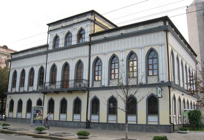 Дом губернатора - місце для фотосесій у Дніпрі - портфоліо 4