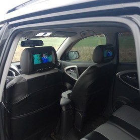 Toyota rav4 - авто на весілля у Сумах - портфоліо 3