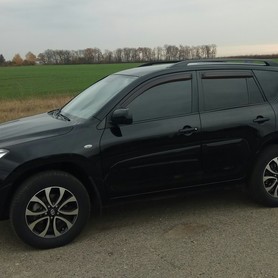 Toyota rav4 - авто на весілля у Сумах - портфоліо 2