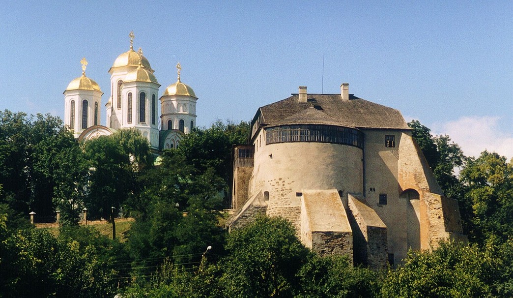 Острожский замок