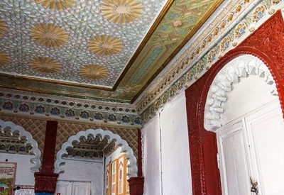 Президентский Дворец в селе - фото 3