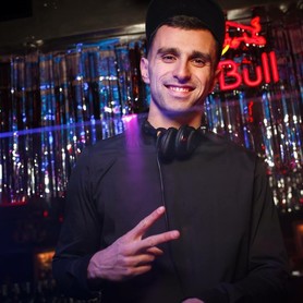 Dj BASE