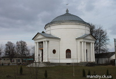 Храм-ротонда в Лебедевке - місце для фотосесій у Черкаської області - портфоліо 4