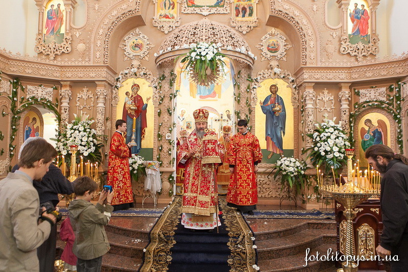 Храм Покрова в Гатном