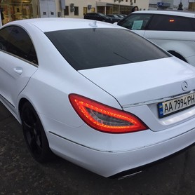 Mercedes CLS 6,3 AMG white - авто на весілля у Києві - портфоліо 5