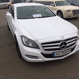 Mercedes CLS 6,3 AMG white - авто на весілля у Києві - портфоліо 2