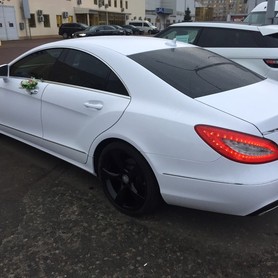 Mercedes CLS 6,3 AMG white - авто на весілля у Києві - портфоліо 6