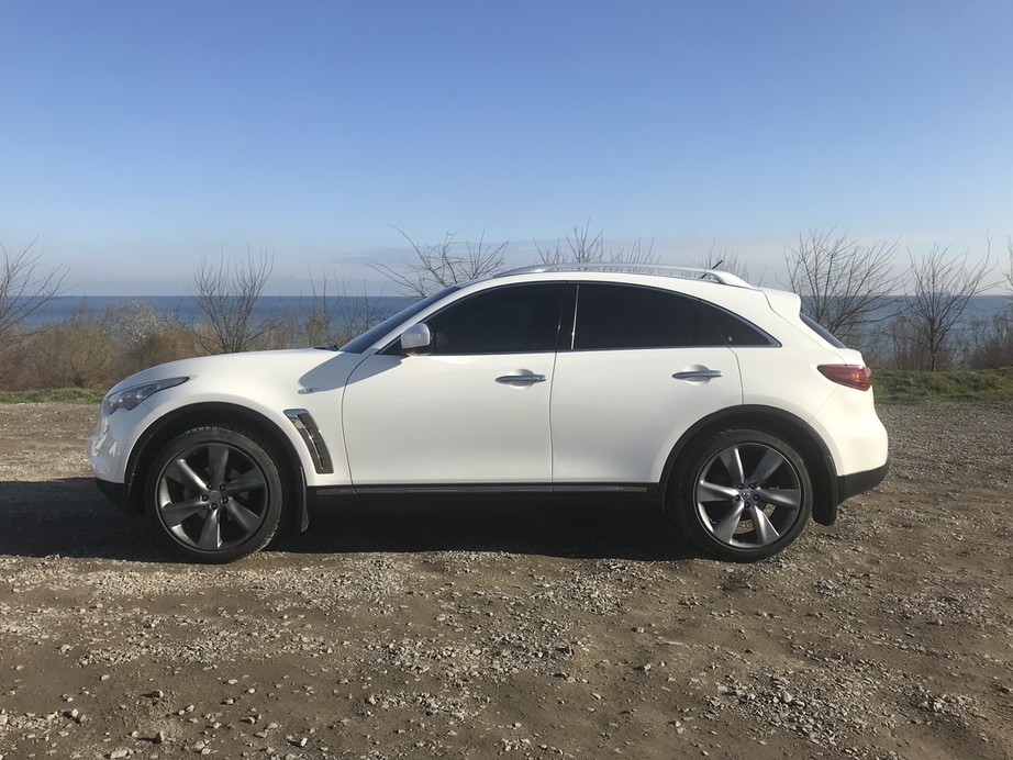 Infiniti FX 35 