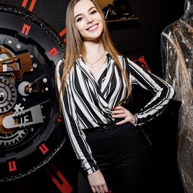 Дарья Mos - ведучий у Києві - портфоліо 3