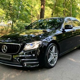 101 Прокат Mercedes-Benz W213 E300 - авто на весілля у Києві - портфоліо 1