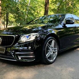 101 Прокат Mercedes-Benz W213 E300 - авто на весілля у Києві - портфоліо 2
