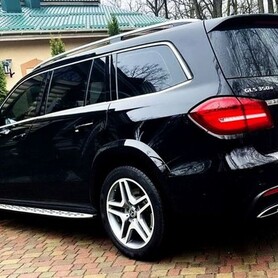 253 Позашляховик Mercedes-Benz GLS 350 оренда - авто на весілля у Києві - портфоліо 3