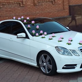 Mercedes-Benz W212 - авто на весілля у Маріуполі - портфоліо 4