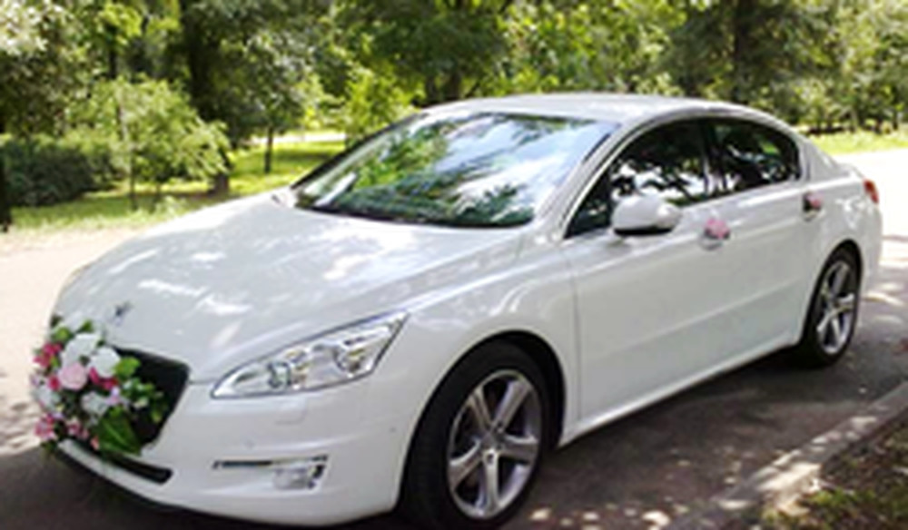 144 Peugeot 508GT білий 