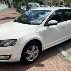 178 Skoda Octavia A7 білий - авто на весілля у Києві - портфоліо 1