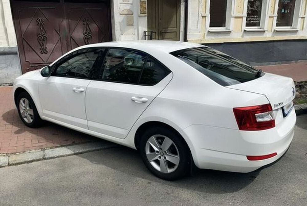178 Skoda Octavia A7 білий 