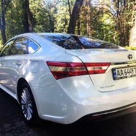 147 Toyota Avalon білий - авто на весілля у Києві - портфоліо 5