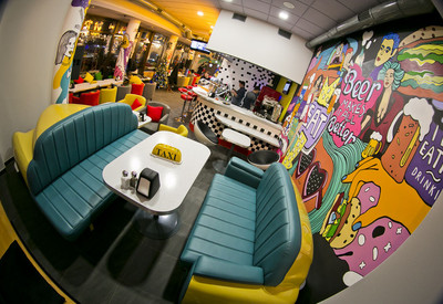 Yellow Taxi Bar - фото 2