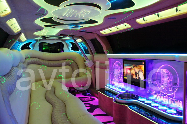 002 Лімузин Chrysler 300C Rolls-Royсe Phantom 