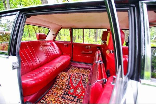 210 Ретро автомобіль Mercedes-Benz 1969 
