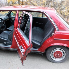 216 Ретро автомобіль Mercedes-Benz W123 - авто на весілля у Києві - портфоліо 2