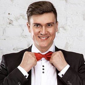 Ведущий