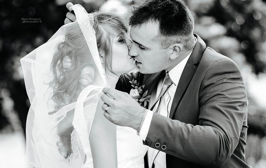 Елена Остапова
