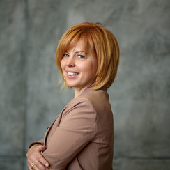 Елена Симирецкая - ведучий у Києві - фото 1