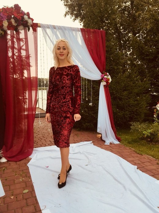 Юлия Крылова Ведущая 