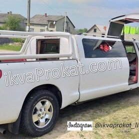 Лімузин Toyota Sequoia з літнім майданчиком - авто на весілля у Рівному - портфоліо 1