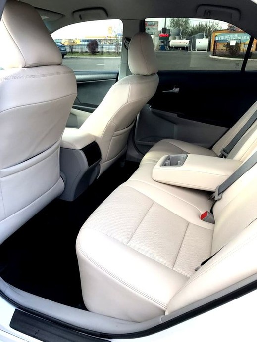 072 Toyota Camry V50 біла на весілля  